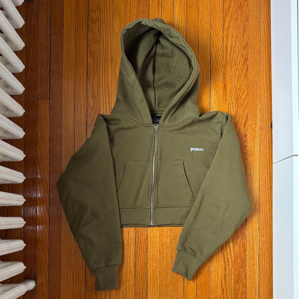 NWOT Peace Hoodie — cropped, green